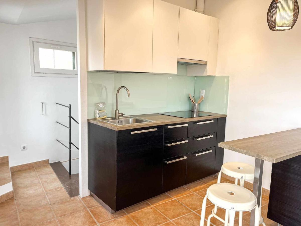 Romantic Duplex With Terrace And Great Views * Girona