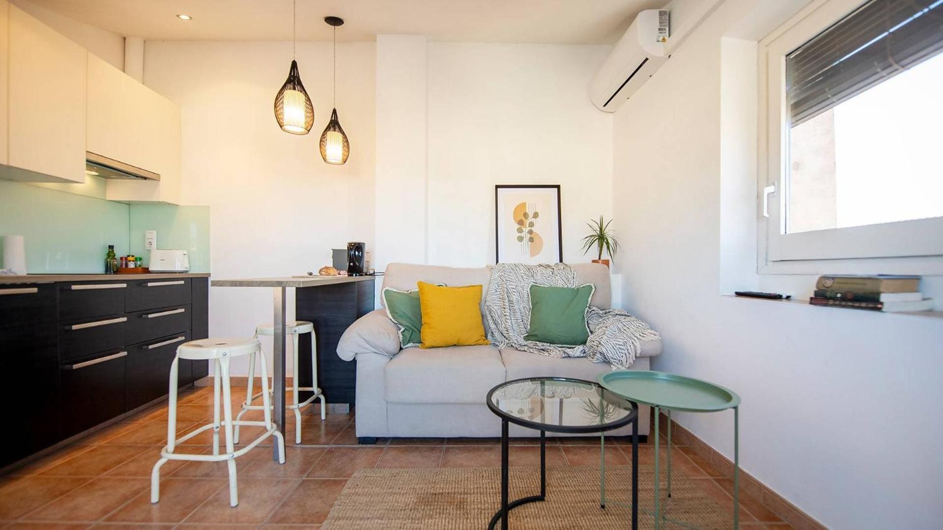 Romantic Duplex With Terrace And Great Views Girona